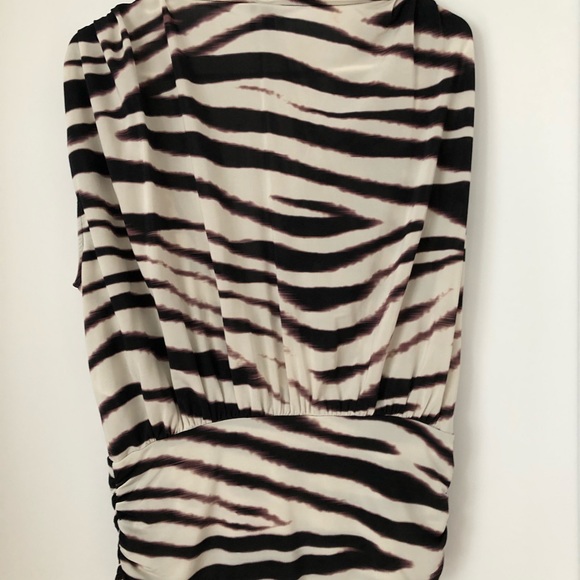 Guess by Marciano top - NEW - Picture 3 of 3